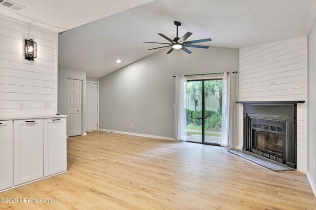 3801 CROWN POINT Road, 3101, Jacksonville, FL 32257
