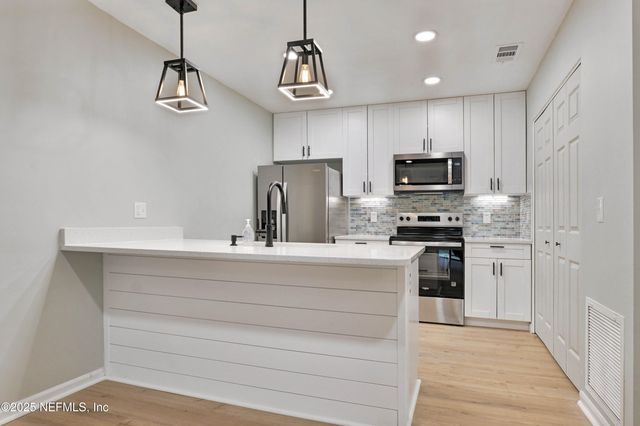 3801 CROWN POINT Road, 3101, Jacksonville, FL 32257