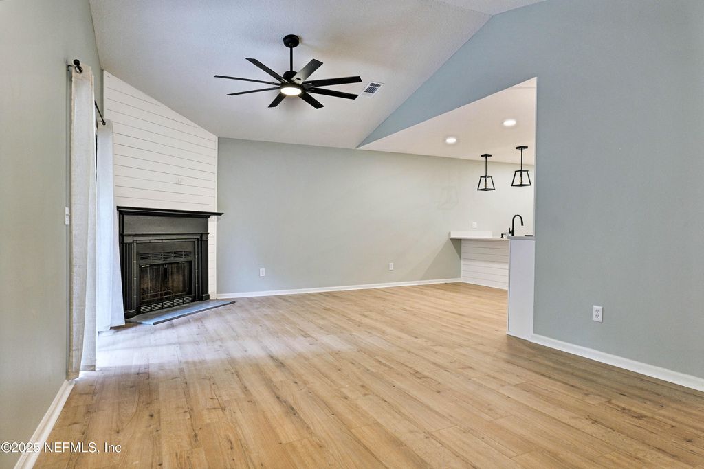 3801 CROWN POINT Road, 3101, Jacksonville, FL 32257