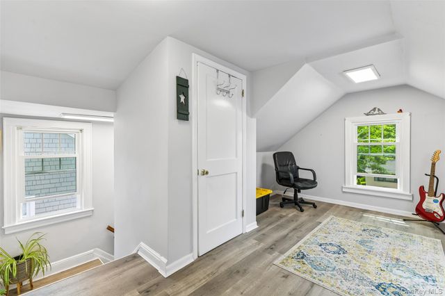 5 Bluebell Court, Garden City, NY 11530
