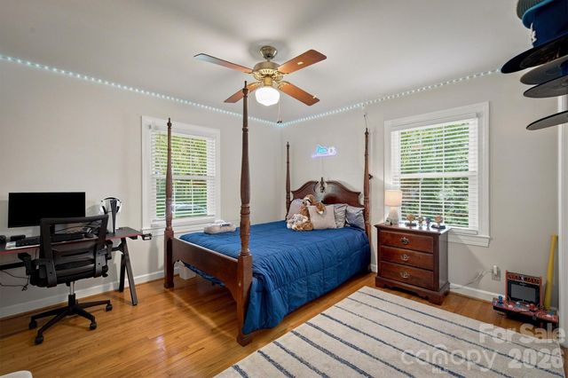 1009 Randolph Circle SE, Lenoir, NC 28645