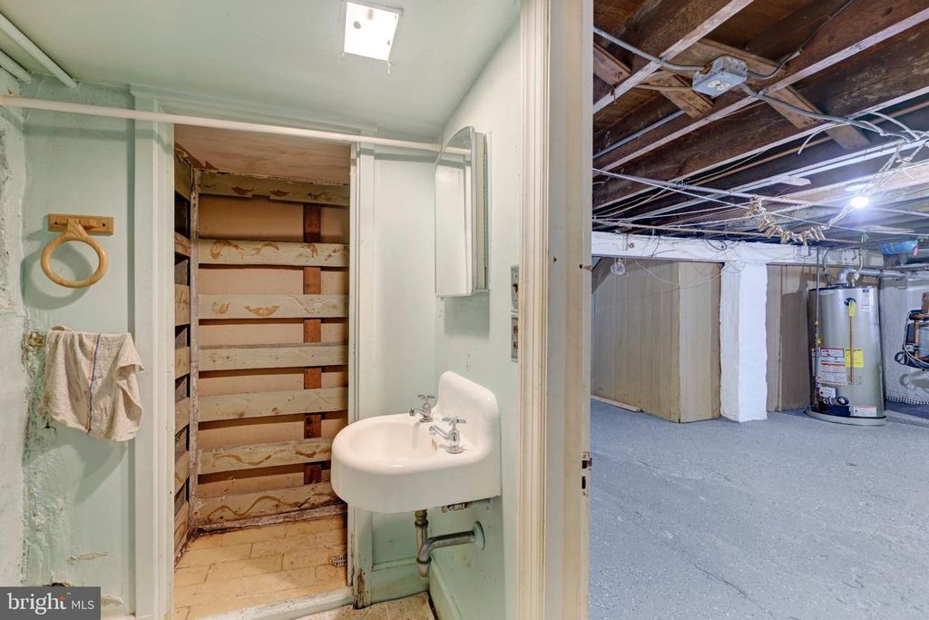 Image 29 of property listing at 6417 GILMORE ST, Gwynn Oak, MD 21207