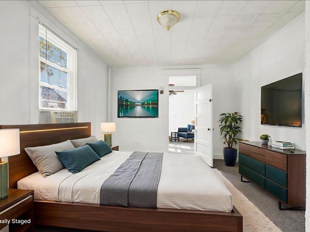 Image 4 of property listing at 6417 GILMORE ST, Gwynn Oak, MD 21207