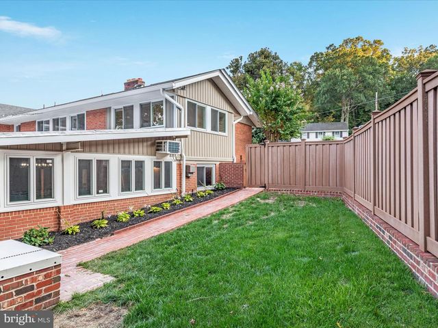 1502 MIDDLEBURY DR, Alexandria, VA 22307