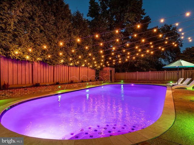 1502 MIDDLEBURY DR, Alexandria, VA 22307