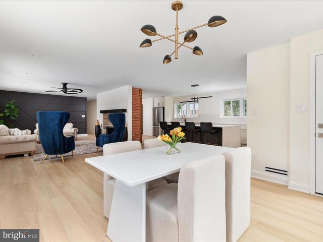 1502 MIDDLEBURY DR, Alexandria, VA 22307