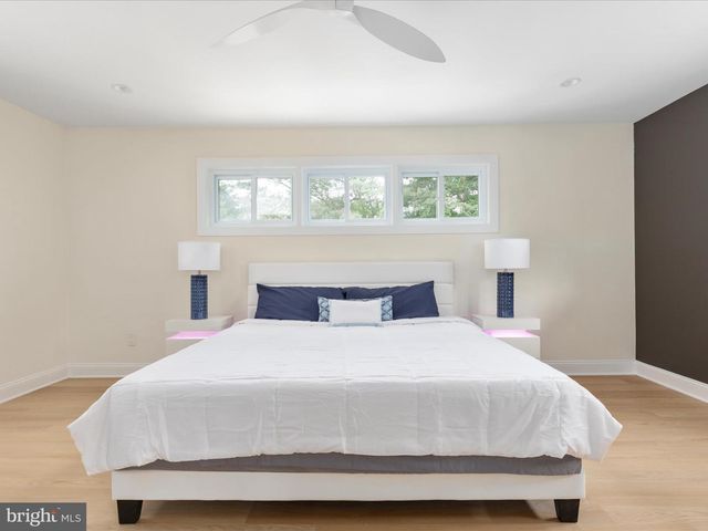 1502 MIDDLEBURY DR, Alexandria, VA 22307