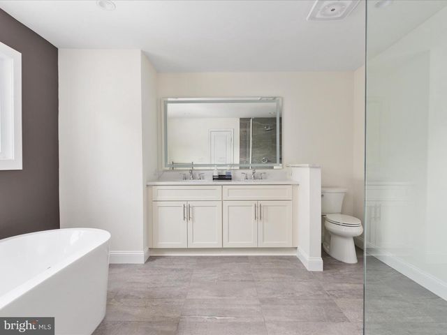 1502 MIDDLEBURY DR, Alexandria, VA 22307