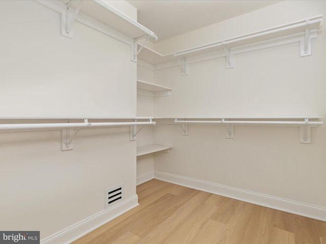 1502 MIDDLEBURY DR, Alexandria, VA 22307