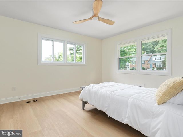 1502 MIDDLEBURY DR, Alexandria, VA 22307