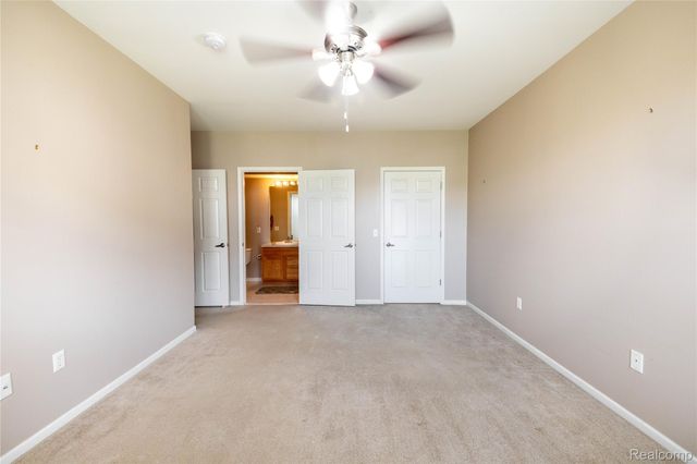 26624 Kirkway Circle, Woodhaven, MI 48183