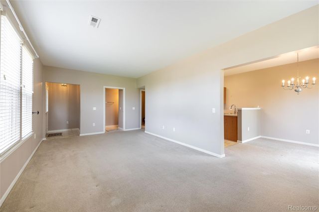 26624 Kirkway Circle, Woodhaven, MI 48183