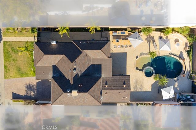 902 E WALNUT Avenue, Burbank, CA 91501