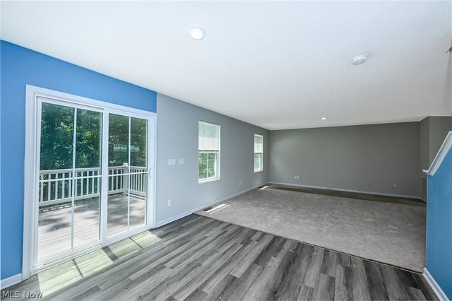 3220 Sunny Brook Drive, Akron, OH 44312