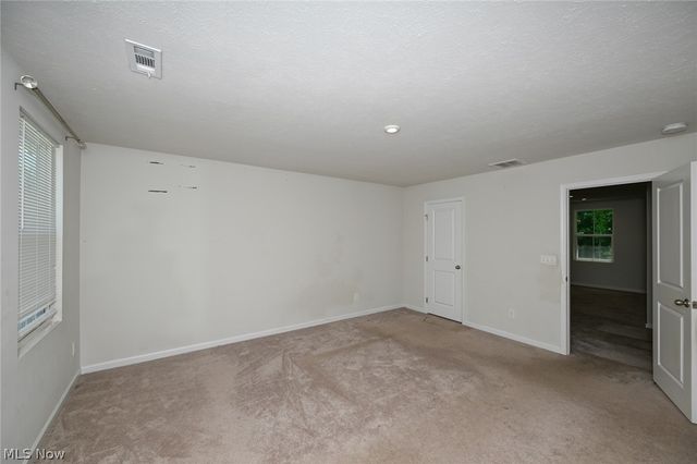 3220 Sunny Brook Drive, Akron, OH 44312
