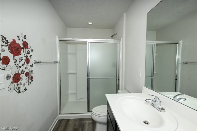 3220 Sunny Brook Drive, Akron, OH 44312