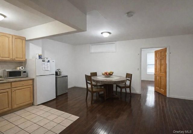 138-10 35th Avenue 4A, Flushing, NY 11354