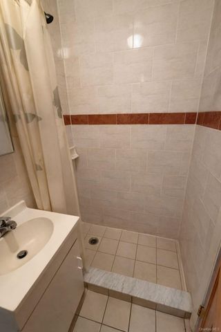 138-10 35th Avenue 4A, Flushing, NY 11354