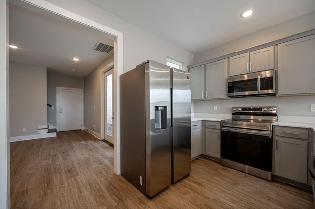 2360 E 18th Street, Chattanooga, TN 37404