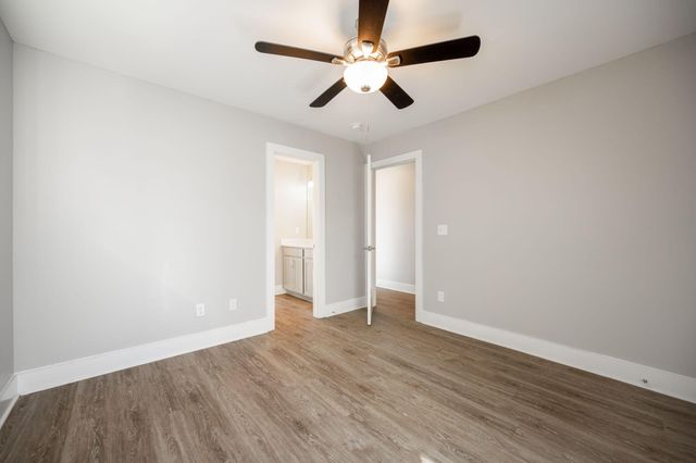 2360 E 18th Street, Chattanooga, TN 37404