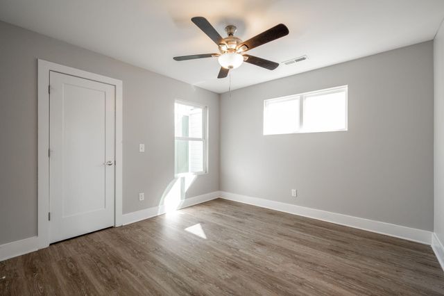 2360 E 18th Street, Chattanooga, TN 37404