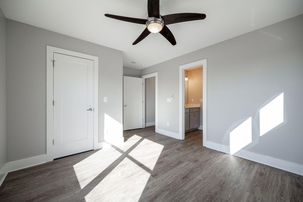 2360 E 18th Street, Chattanooga, TN 37404