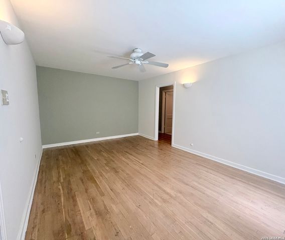 225 W Norwood Ct, San Antonio, TX 78212