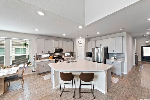1206 Nashua Sq, San Antonio, TX 78245
