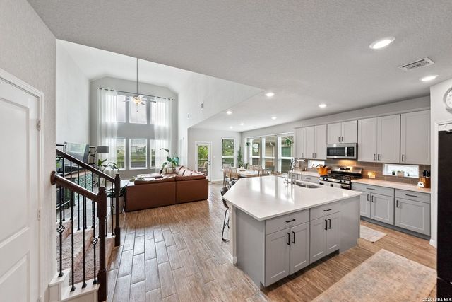 1206 Nashua Sq, San Antonio, TX 78245