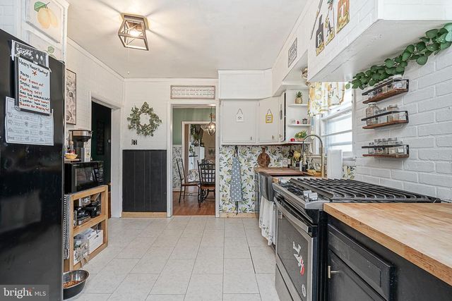 746 E MALAGA RD, Williamstown, NJ 08094
