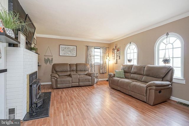 746 E MALAGA RD, Williamstown, NJ 08094