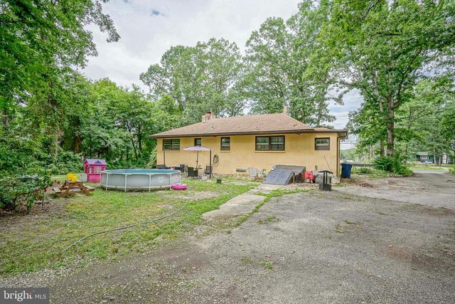 746 E MALAGA RD, Williamstown, NJ 08094