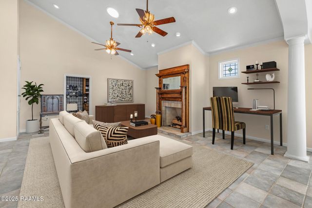3840 Bluff Lane, Lake Charles, LA 70605