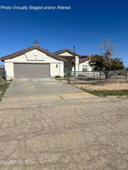 8701 Underwood Avenue, California City, CA 93505