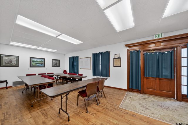 302 E South, Overton, TX 75684