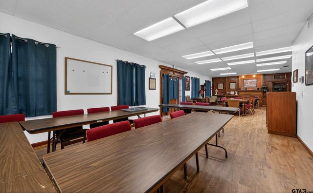 302 E South, Overton, TX 75684