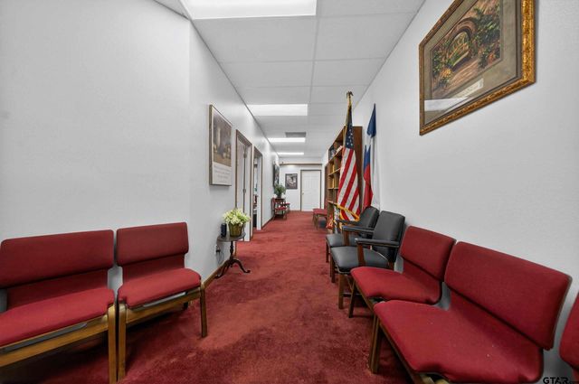 302 E South, Overton, TX 75684