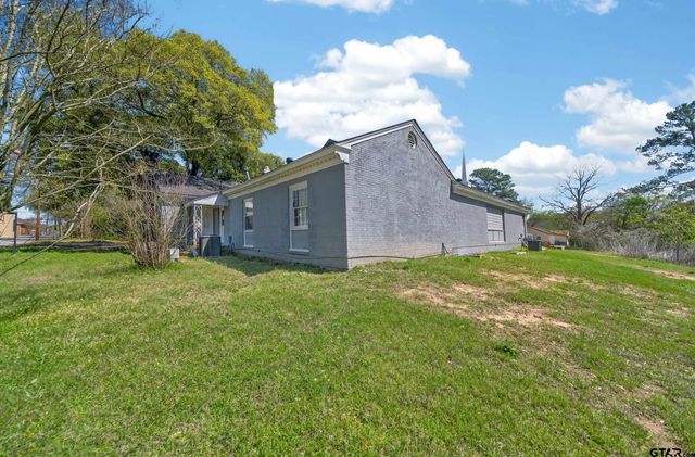 302 E South, Overton, TX 75684