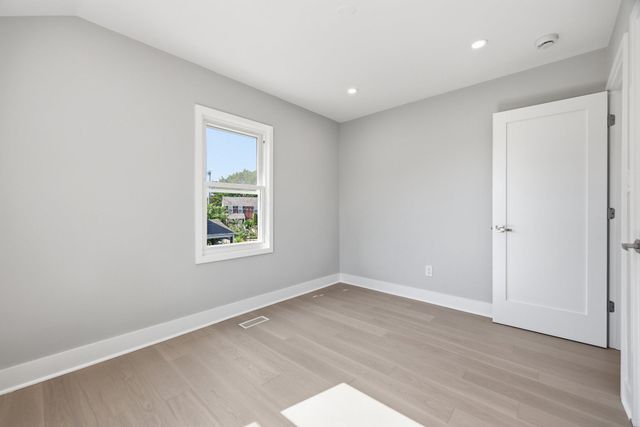 6023 WILLIAMSBURG RD, Alexandria, VA 22303
