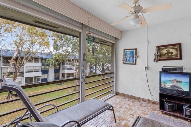 3150 Holiday Springs Boulevard 308, Margate, FL 33063