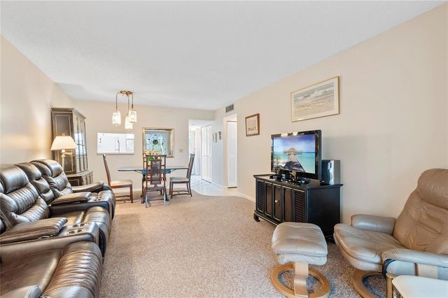 3150 Holiday Springs Boulevard 308, Margate, FL 33063