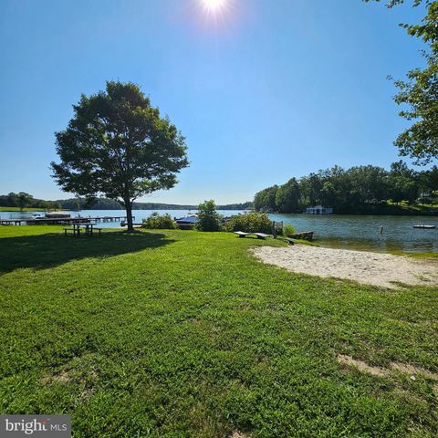 6202 BILLS RD, Mineral, VA 23117