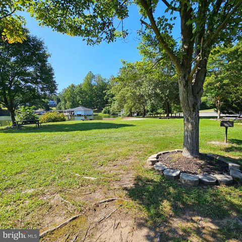 6202 BILLS RD, Mineral, VA 23117