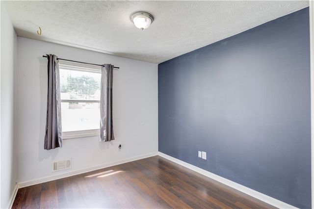 321 Amberwood Drive, Lawrenceville, GA 30044