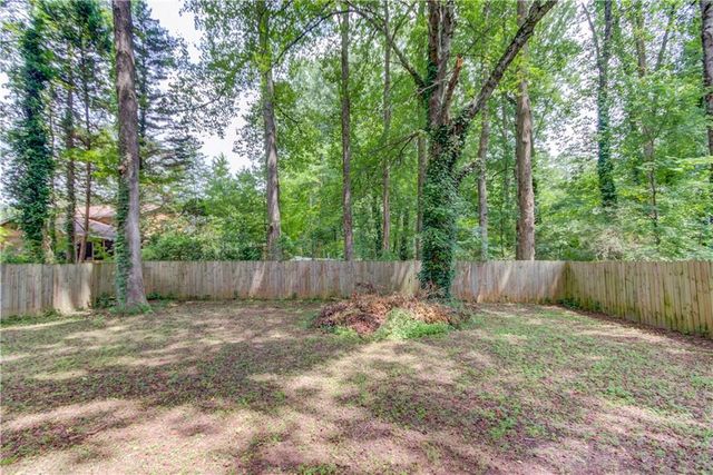 321 Amberwood Drive, Lawrenceville, GA 30044