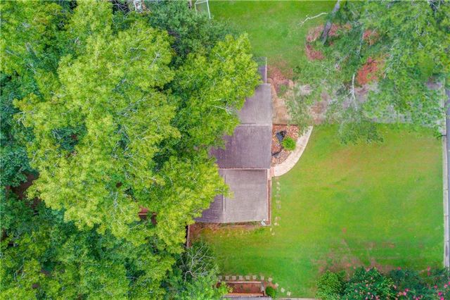 321 Amberwood Drive, Lawrenceville, GA 30044