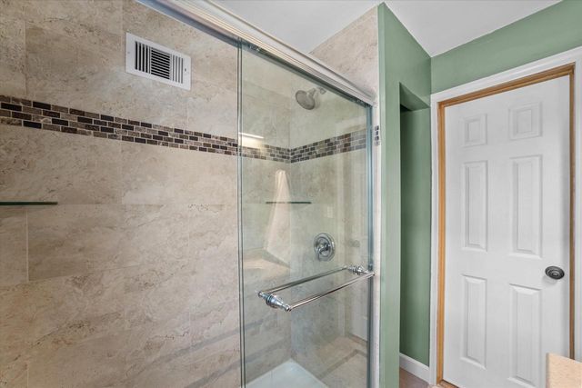 338 E Norwich STREET, Milwaukee, WI 53207