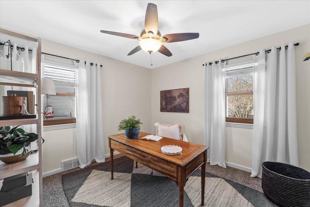 338 E Norwich STREET, Milwaukee, WI 53207