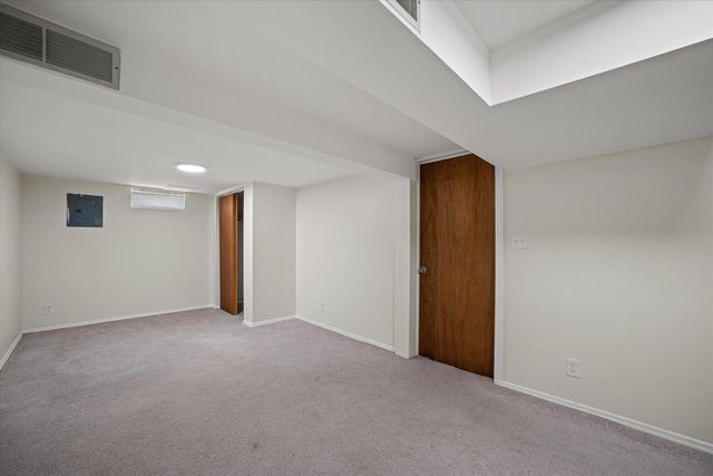 338 E Norwich STREET, Milwaukee, WI 53207