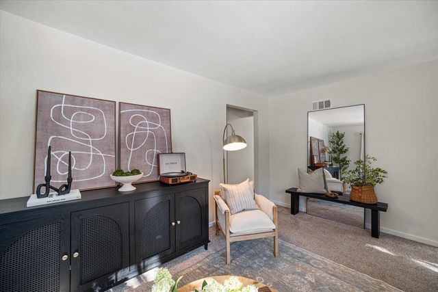 338 E Norwich STREET, Milwaukee, WI 53207